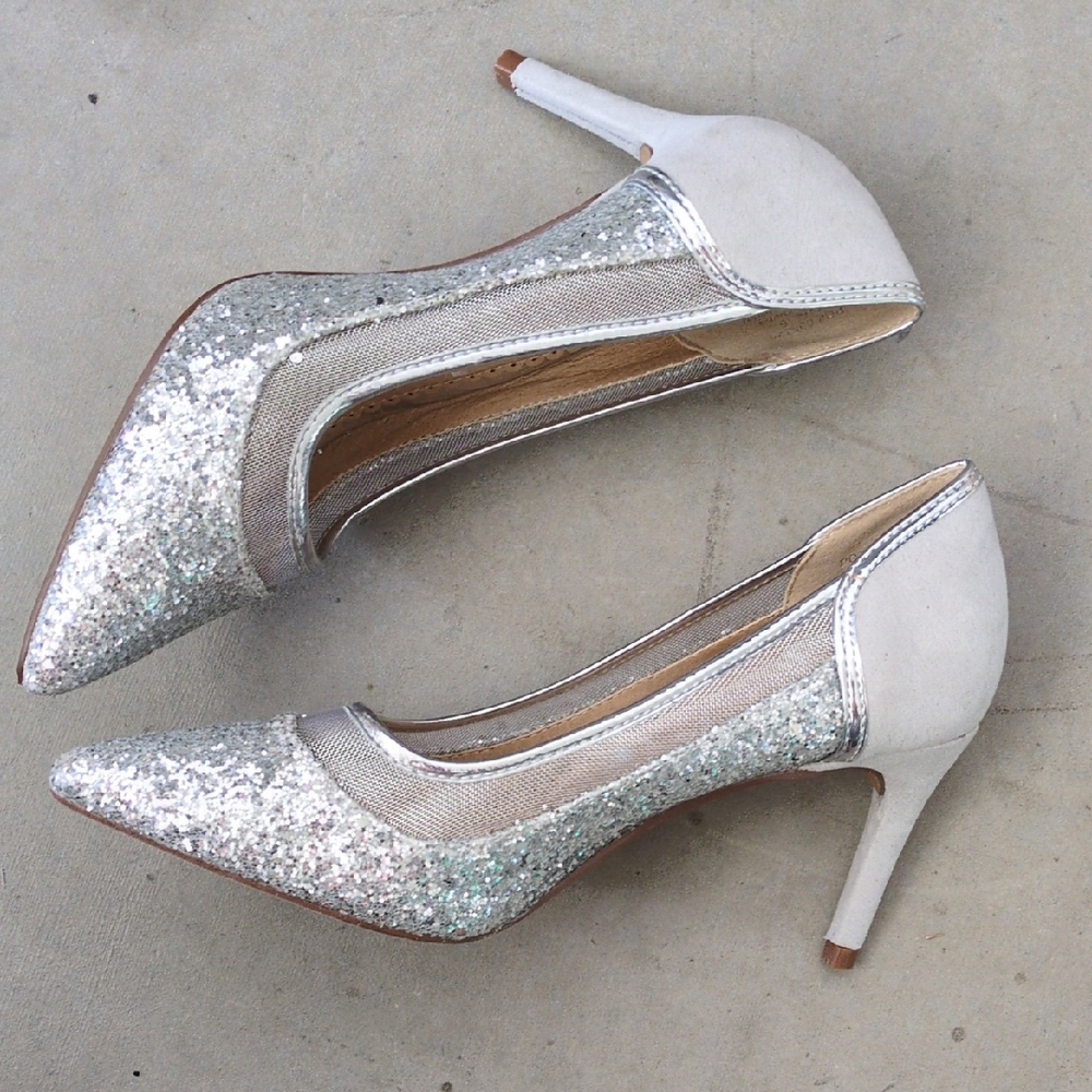 Journee Collection‎ Women's Silver Glitter Sparikle High Heels Size 6